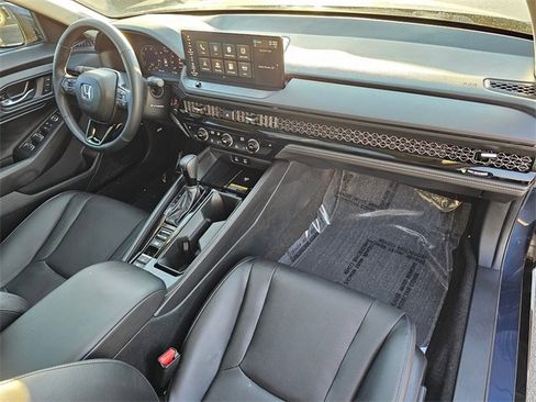 Used 2025 Honda Accord EX-L image 16