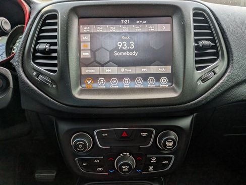 Used 2020 Jeep Compass Trailhawk w/ Cold Weather Group image 15