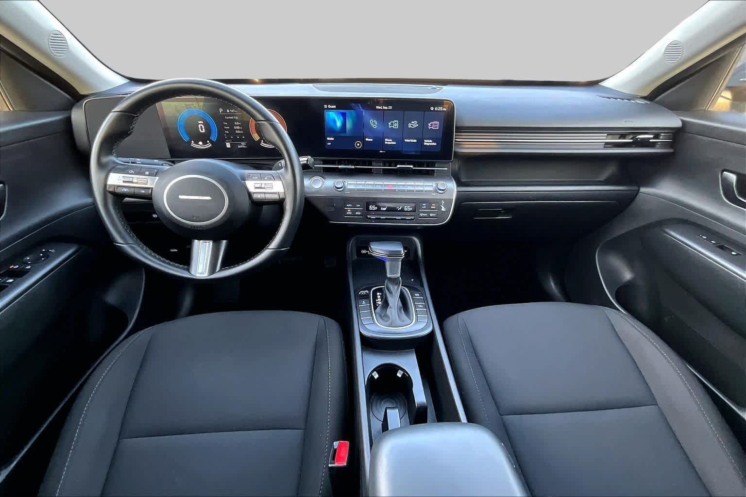 Certified 2024 Hyundai Kona SEL AWD/4WD image 14