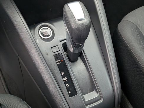 Certified 2025 Nissan Kicks Play S image 20