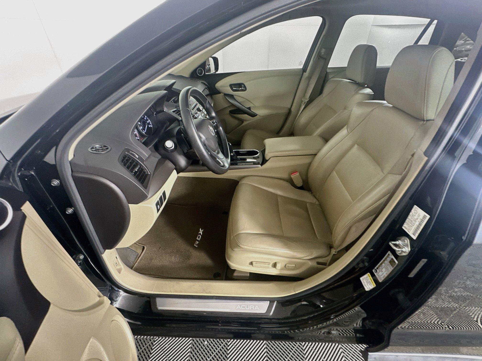 Used 2014 Acura RDX FWD image 13