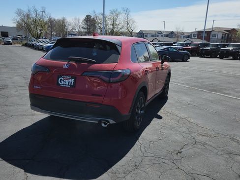 Used 2025 Honda HR-V Sport image 12