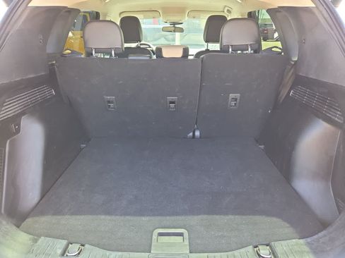 Used 2022 Ford Escape SEL w/ Technology Package FWD image 27