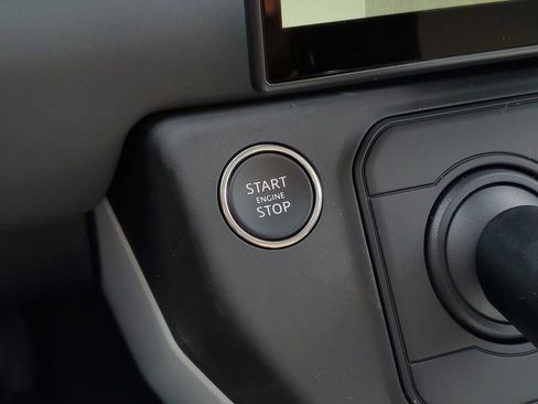 New 2026 Land Rover Defender 130 X-Dynamic SE AWD/4WD image 17