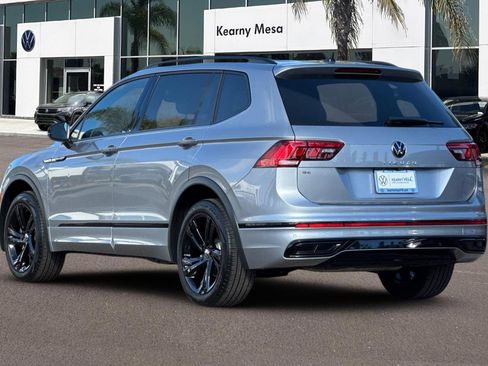 Used 2023 Volkswagen Tiguan SE R-Line image 6