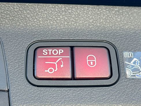 New 2026 Mercedes-Benz GLS 450 4MATIC image 22