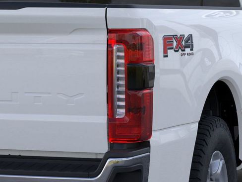 New 2026 Ford F250 XLT w/ XLT Premium Package image 21