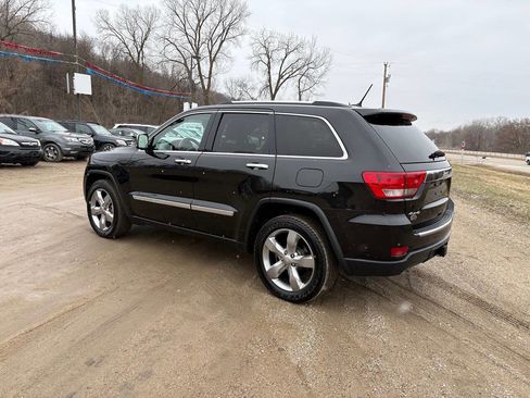 Used 2013 Jeep Grand Cherokee Overland AWD/4WD image 13