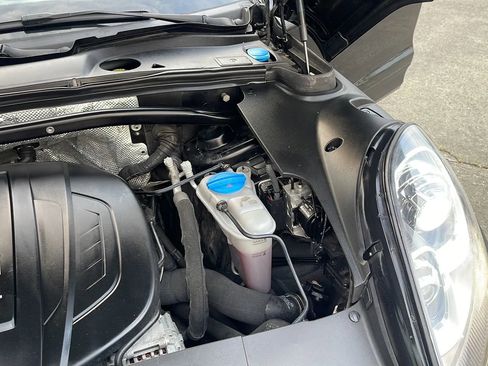 Used 2017 Porsche Macan image 27