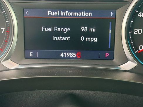 Used 2021 Chevrolet Traverse RS image 41