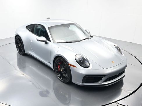 Used 2022 Porsche 911 Carrera 4 GTS image 37