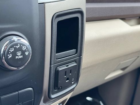 Used 2013 RAM 1500 Classic SLT w/ Premium Display Pkg AWD/4WD image 15