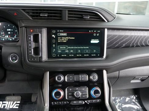 Used 2023 GMC Yukon XL Denali image 24