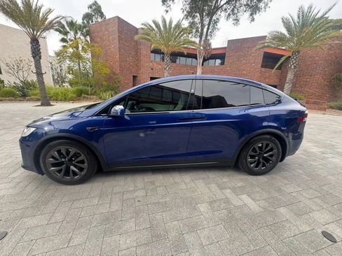 Used 2022 Tesla Model X AWD/4WD image 37