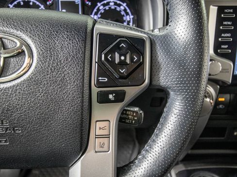 Used 2020 Toyota 4Runner SR5 Premium AWD/4WD image 22