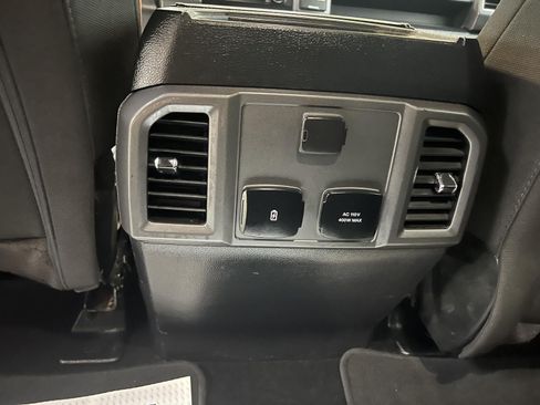 Used 2019 Ford F150 XLT w/ Equipment Group 302A Luxury AWD/4WD image 25