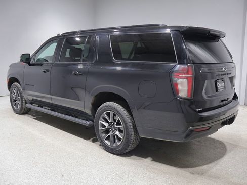 Used 2021 Chevrolet Suburban Z71 w/ Z71 Signature Package AWD/4WD image 4