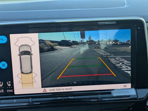 New 2026 Volkswagen Atlas SE image 22