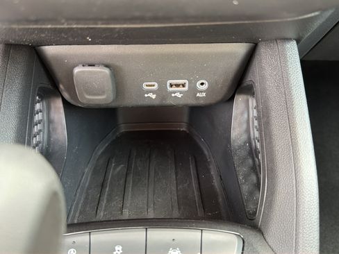 Used 2023 Chevrolet TrailBlazer LT FWD image 26