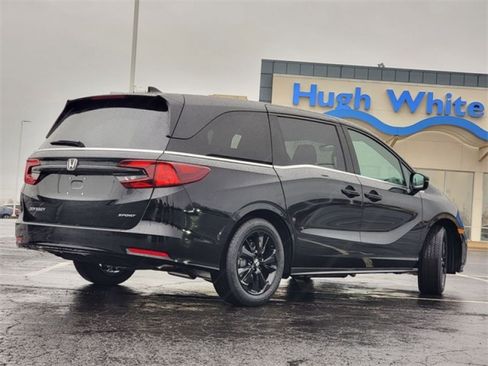 Used 2023 Honda Odyssey Sport image 8