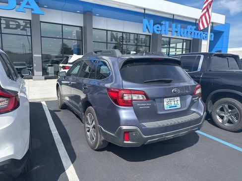 Used 2018 Subaru Outback 3.6R Limited AWD/4WD image 5