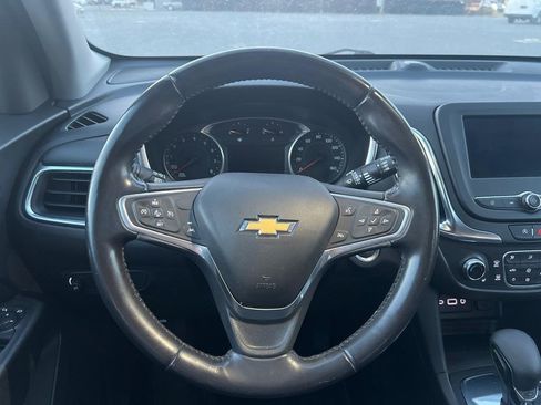 Used 2022 Chevrolet Equinox LT w/ Driver Convenience Package FWD image 18