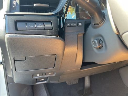 New 2025 Lexus ES 350 Ultra Luxury image 25