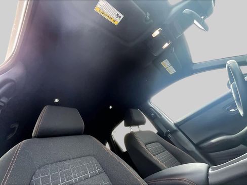 Certified 2025 Honda HR-V Sport image 14