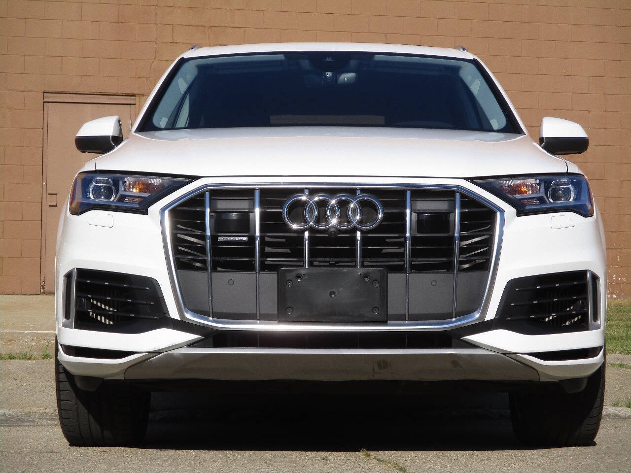 Used 2023 Audi Q7 3.0T Premium Plus AWD/4WD image 3