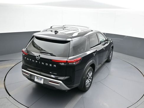 Used 2024 Nissan Pathfinder SL AWD/4WD image 39