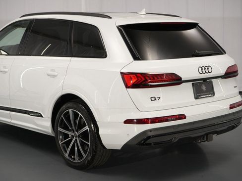 Used 2023 Audi Q7 3.0T Prestige AWD/4WD image 17