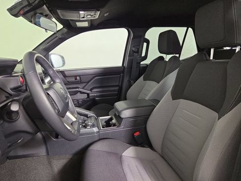 Used 2025 Toyota 4Runner TRD Off-Road AWD/4WD image 14
