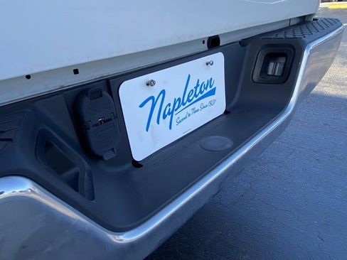 Used 2022 RAM 1500 Tradesman w/ Chrome Appearance Group image 22