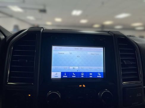 Used 2020 Ford F150 Raptor w/ Equipment Group 802A Luxury AWD/4WD image 19