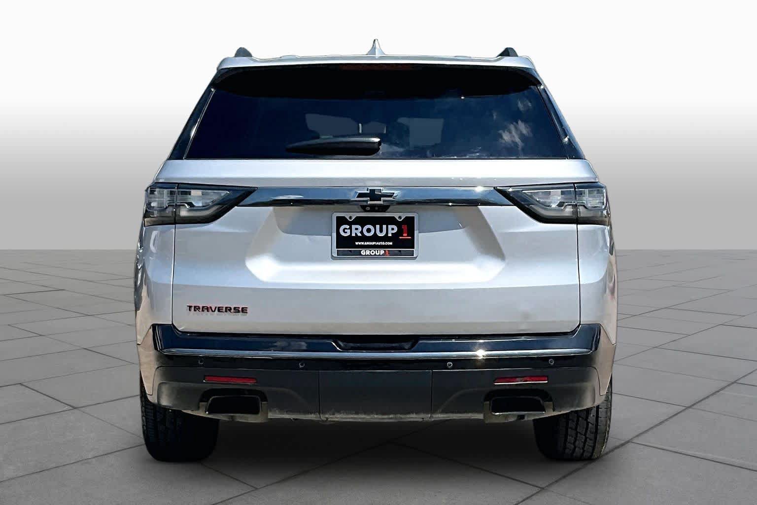 Used 2020 Chevrolet Traverse Premier w/ Redline Edition FWD image 5