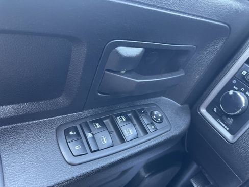 Used 2022 RAM 1500 Tradesman w/ Chrome Appearance Group AWD/4WD image 22