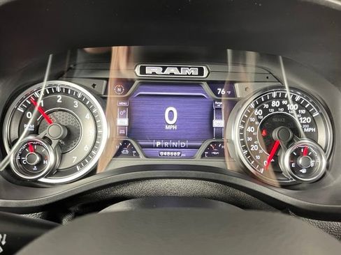 Used 2021 RAM 1500 Big Horn AWD/4WD image 16