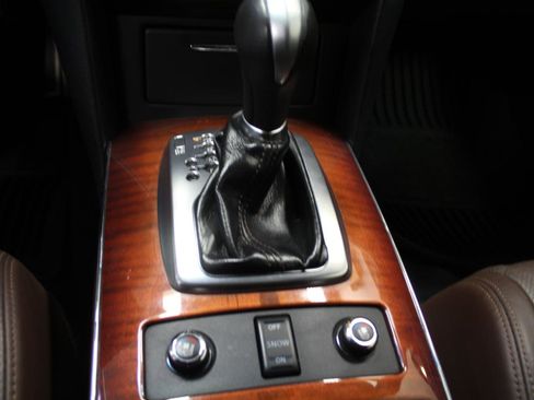 Used 2013 INFINITI FX37 AWD w/ Premium Pkg image 19
