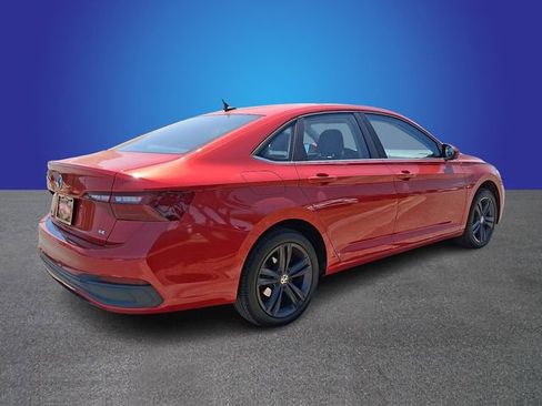 Used 2022 Volkswagen Jetta SE FWD image 4