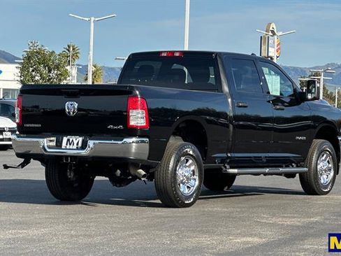 Used 2024 RAM 2500 Big Horn w/ Bed Utility Group image 4