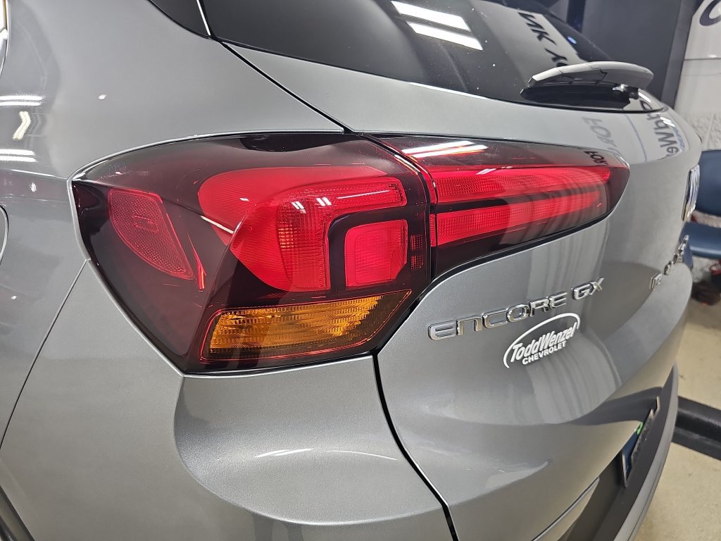 Used 2024 Buick Encore GX Preferred FWD image 39