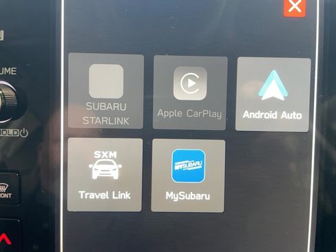 Used 2024 Subaru Ascent Premium w/ Convenience Package image 8