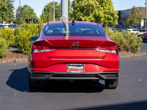 Certified 2023 Hyundai Elantra SEL FWD image 8