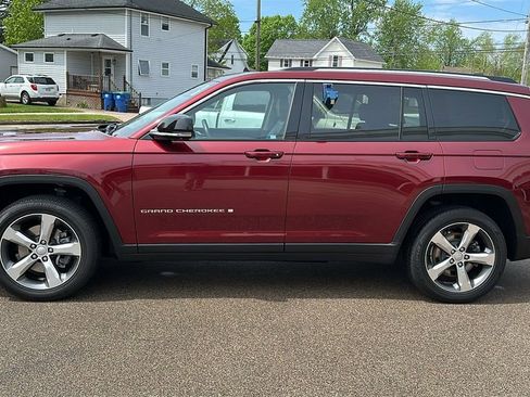 Used 2021 Jeep Grand Cherokee L Limited w/ Luxury Tech Group II AWD/4WD image 4