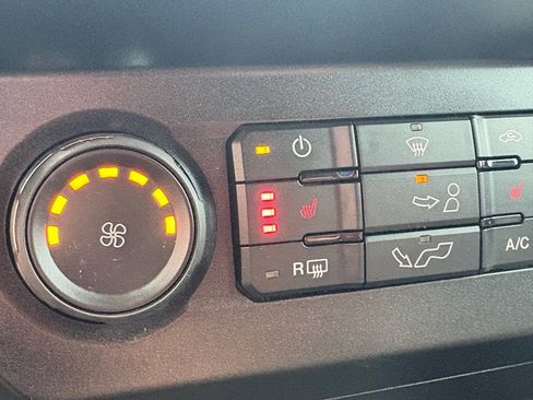 Used 2019 Ford F150 XLT w/ Equipment Group 302A Luxury image 23