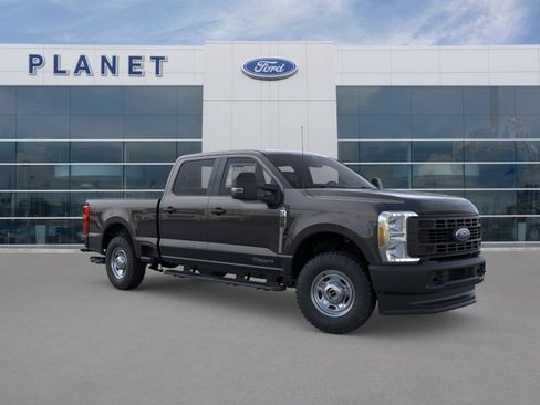 New 2026 Ford F250 XL w/ XL Off-Road Package AWD/4WD image 9
