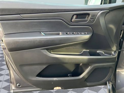 Used 2024 Honda Odyssey EX-L image 22