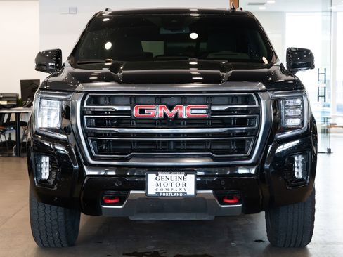 Used 2023 GMC Yukon AT4 w/ AT4 Premium Plus Package AWD/4WD image 2