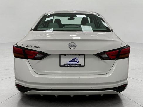 Certified 2025 Nissan Altima 2.5 SV FWD image 4