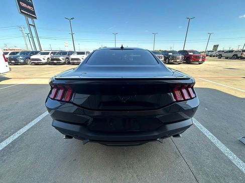 Used 2024 Ford Mustang Premium RWD image 3
